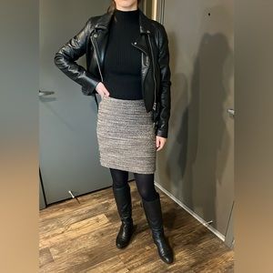 ANN TAYLOR MINI SKIRT